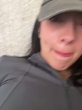 Snapshot of Rebbecawhite_meow chatting on January 31, 7:11 pm Rebbecawhite meow online show from January 31, 7:11 pm