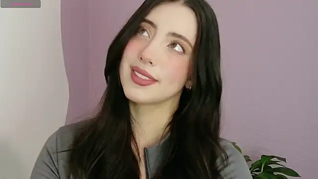 Snapshot of Rebbecawhite_meow chatting on February 24, 11:03 pm Rebbecawhite meow online show from February 24, 11:03 pm