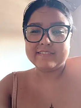 Snapshot of DianaGom chatting on February 15, 12:36 pm DianaGom online show from February 15, 12:36 pm