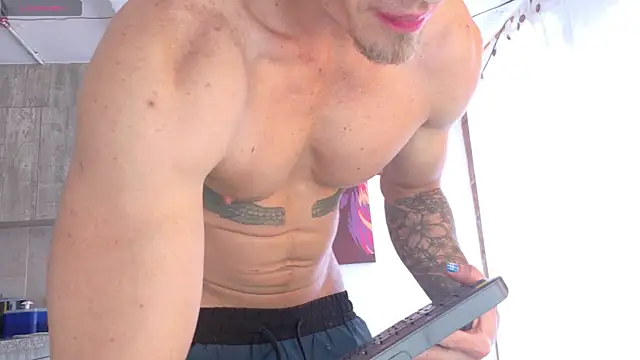 Ryannblue07 online show from November 16, 6:13 pm