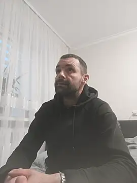 MaksDzubaV online show from October 3, 3:31 pm