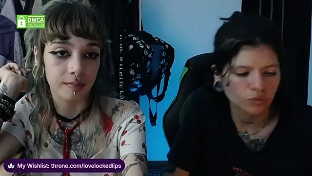lovelockedlips online show from May 23, 4:07 am