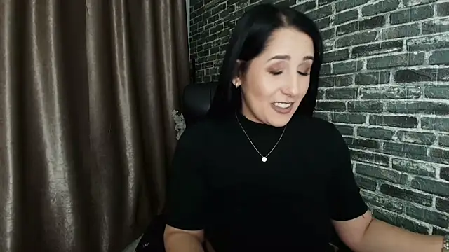 Snapshot of missdyaa chatting on October 20, 11:16 pm missdyaa online show from October 20, 11:16 pm