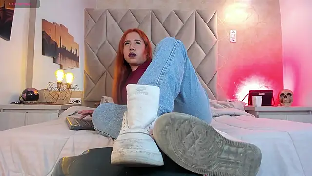 Snapshot of kailinmoonx chatting on March 2, 1:07 pm kailinmoonx online show from March 2, 1:07 pm