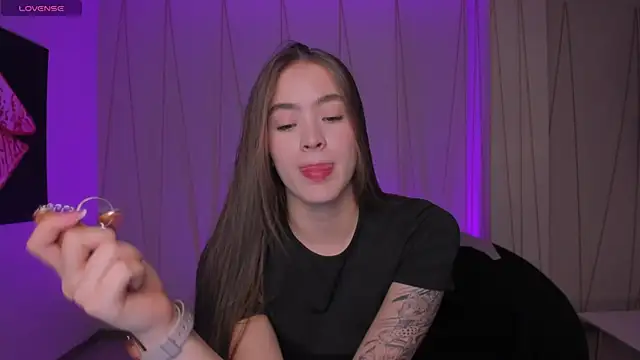 MaiaCollins online show from March 13, 6:25 pm