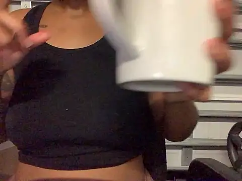 urgeminibrat online show from December 4, 3:49 am