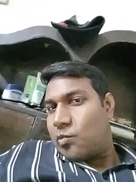 Snapshot of vikesh05 chatting on December 2, 8:04 pm vikesh05 online show from December 2, 8:04 pm