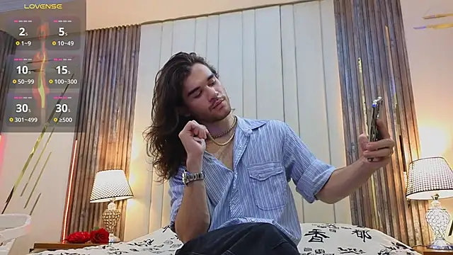 FreyrVik online show from November 21, 4:49 pm