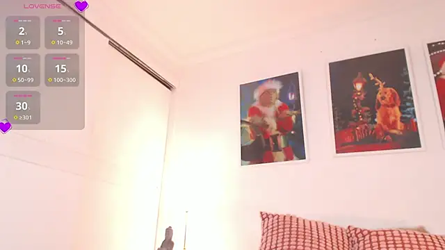 Valen ross  online show from December 1, 11:10 pm