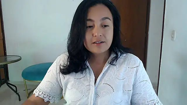 Snapshot of Themagicpotion chatting on April 15, 8:53 pm Themagicpotion online show from April 15, 8:53 pm