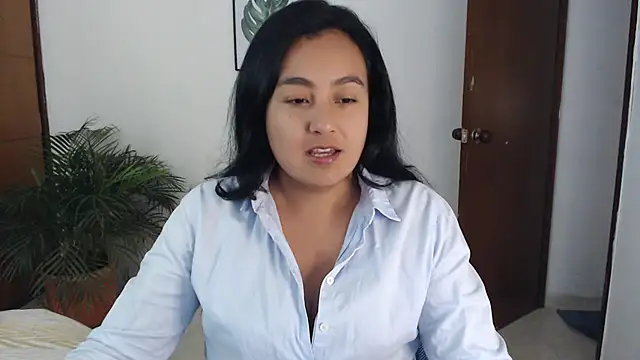 Snapshot of Themagicpotion chatting on June 25, 6:56 pm Themagicpotion online show from June 25, 6:56 pm