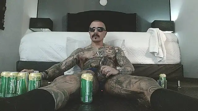 Snapshot of danilog515 chatting on February 28, 10:38 am danilog515 online show from February 28, 10:38 am