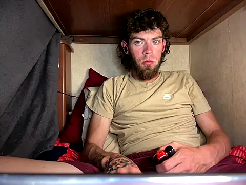 bwcizThrobbing online show from October 11, 11:58 pm