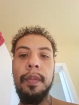 Fernandobs  online show from March 15, 7:05 pm