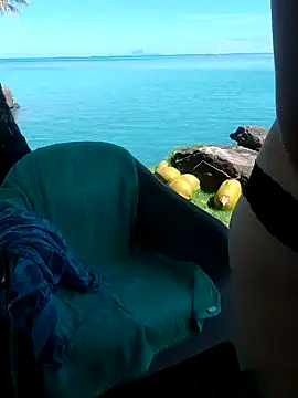 Snapshot of emiliemilf chatting on February 9, 7:51 pm emiliemilf online show from February 9, 7:51 pm