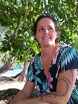 emiliemilf online show from March 13, 6:14 pm