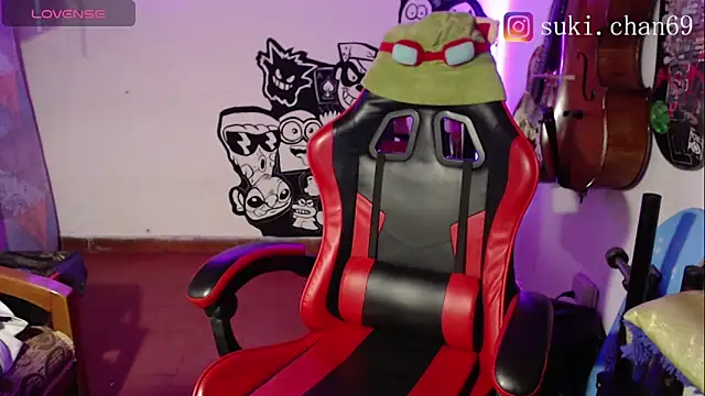 Snapshot of Sukychan_ chatting on September 11, 11:43 am Sukychan  online show from September 11, 11:43 am