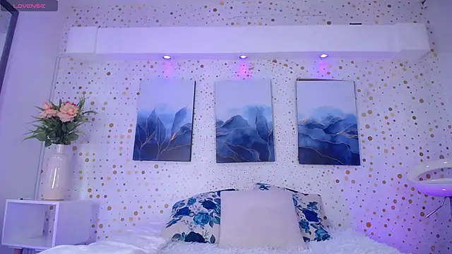 Andy Leex online show from December 3, 7:45 pm