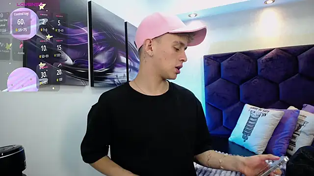 LiamWildx20 online show from September 10, 4:45 am