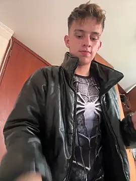 LiamWildx20 online show from March 22, 7:50 pm