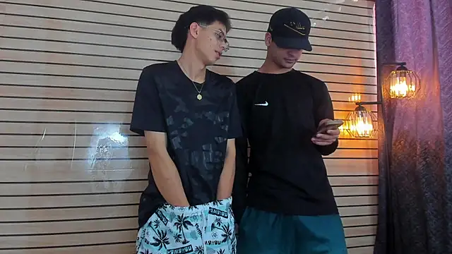 317894 online show from April 7, 4:40 pm