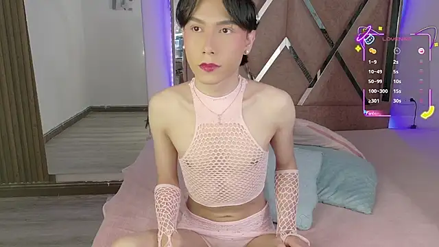 Ash Femboy online show from October 2, 9:22 pm