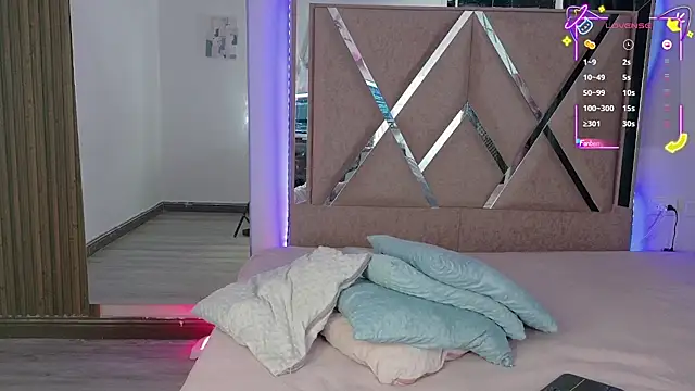 Ash Femboy online show from October 19, 7:14 pm