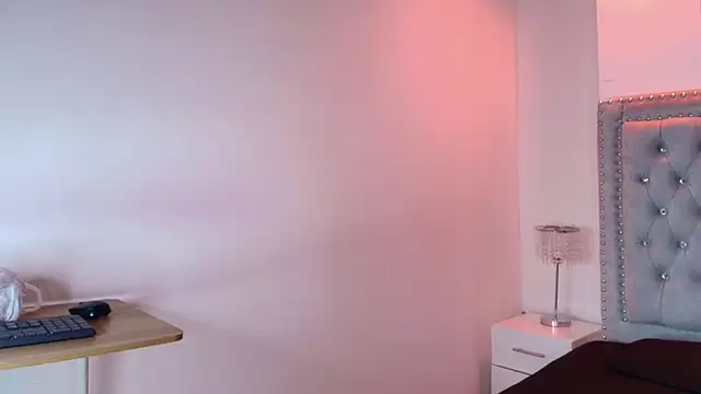 Lia adamsss online show from April 11, 3:55 am