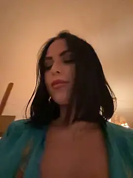 missninasparkle online show from October 11, 9:57 pm