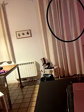 missninasparkle online show from January 16, 12:14 am