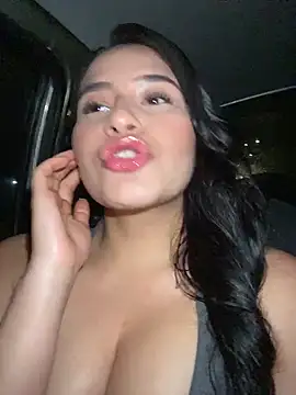 andrea gomes  online show from February 16, 6:53 am