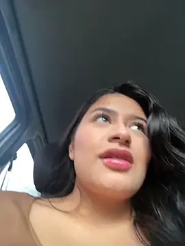 andrea gomes  online show from February 19, 12:12 pm