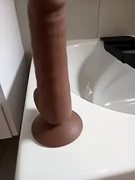 Snapshot of fetish4you27 chatting on January 6, 9:30 am fetish4you27 online show from January 6, 9:30 am