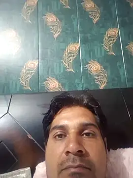 Snapshot of johnny8731 chatting on June 23, 6:50 pm johnny8731 online show from June 23, 6:50 pm