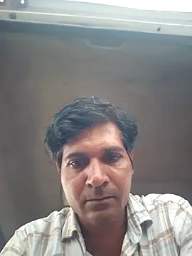 Snapshot of johnny8731 chatting on July 13, 1:47 pm johnny8731 online show from July 13, 1:47 pm