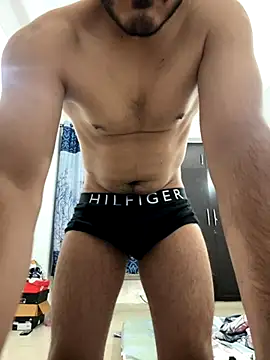 Guccilonda17 online show from November 29, 6:44 pm