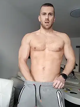 trainwithme online show from November 18, 9:03 am