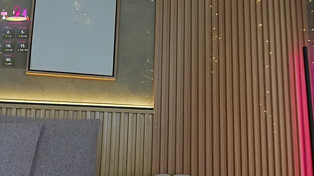 Isa Montiel online show from March 14, 8:14 pm