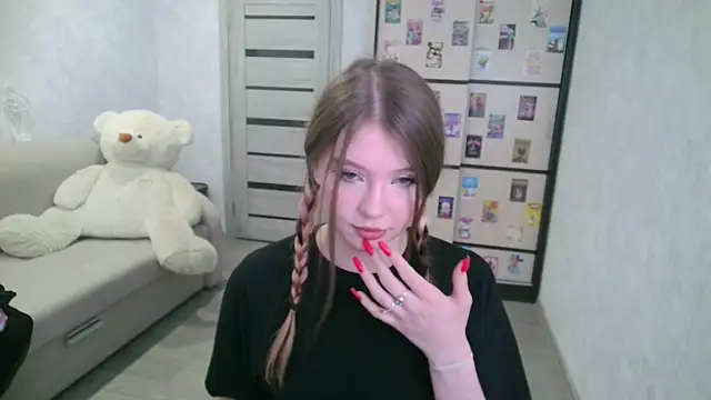 GinnyBlacky online show from June 18, 8:46 pm