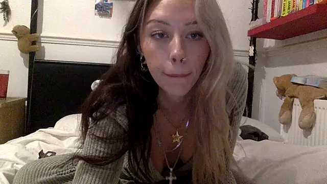 Snapshot of baddieinabenz chatting on October 14, 10:43 pm baddieinabenz online show from October 14, 10:43 pm