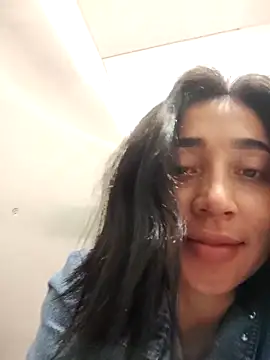 Elowyn online show from February 27, 11:05 pm