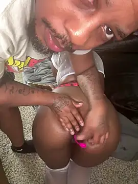 piscesaurora online show from March 17, 2:45 pm