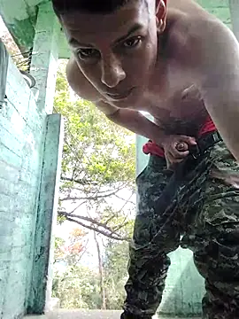 Snapshot of Pichoneterno chatting on February 8, 7:06 pm Pichoneterno online show from February 8, 7:06 pm