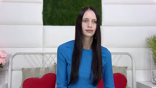Snapshot of TaraHarris chatting on September 19, 6:37 am TaraHarris online show from September 19, 6:37 am