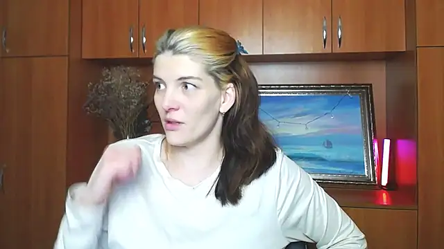 VanessaRey  online show from March 7, 5:21 pm