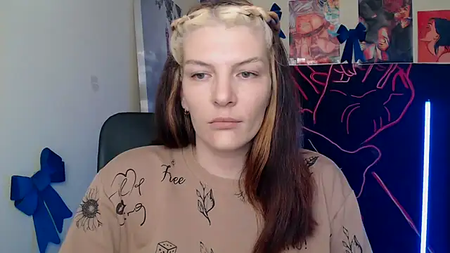 VanessaRey  online show from April 5, 2:36 pm