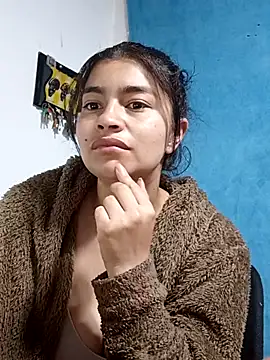 AlanaHotxx online show from October 4, 7:17 am