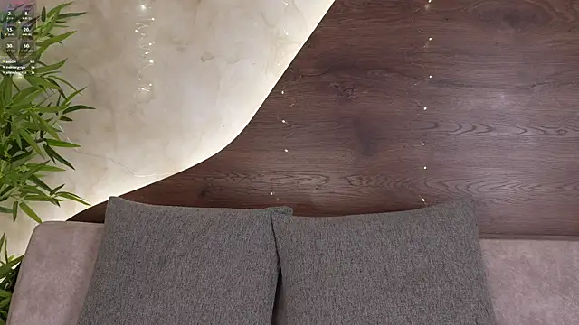 Snapshot of mia_lacy_ chatting on December 21, 9:22 pm mia lacy online show from December 21, 9:22 pm