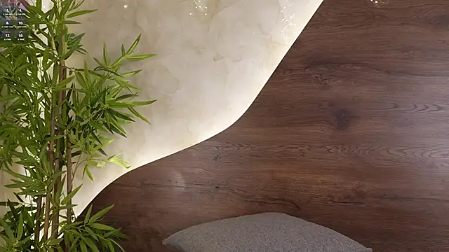 Snapshot of mia_lacy_ chatting on January 12, 7:41 pm mia lacy online show from January 12, 7:41 pm