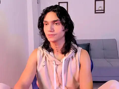 leoaddams22 online show from January 13, 2:55 pm